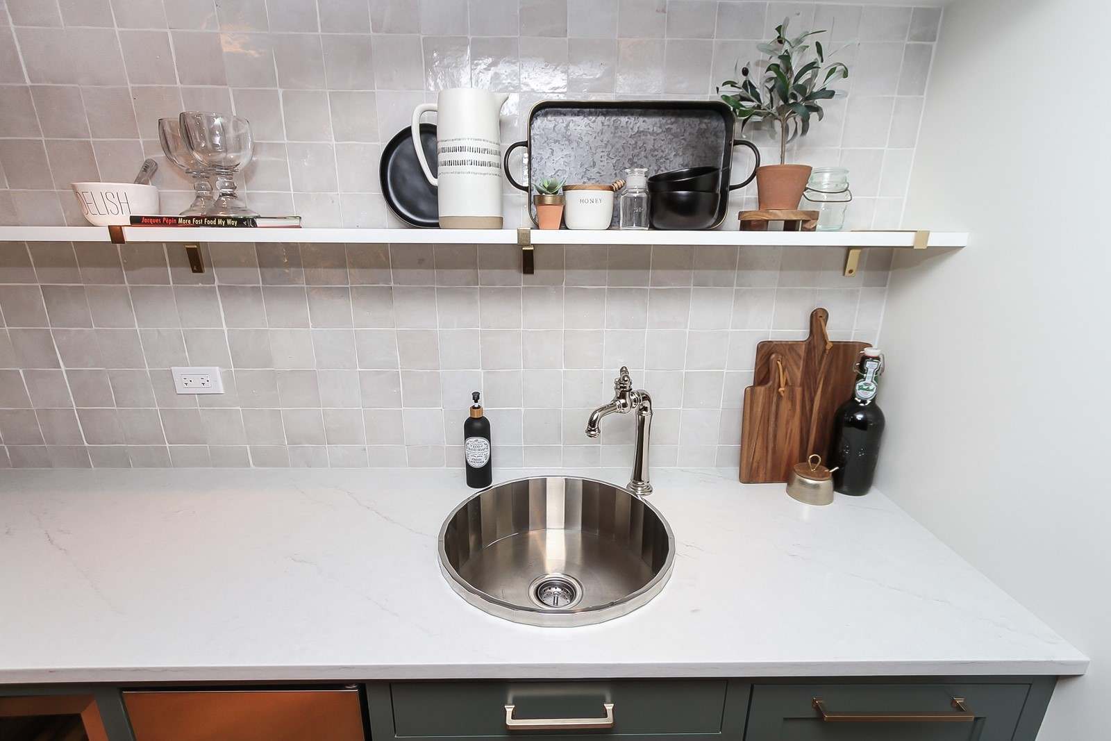 013_Wet-Bar-Sink