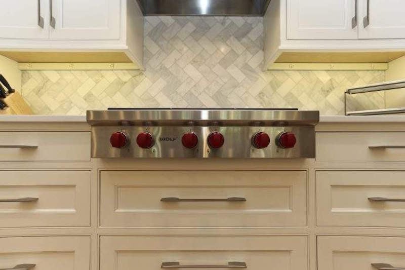 front-control-appliances-aging-in-place-features-chicago-area-patrick-a-finn-1