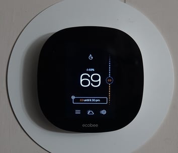 ecobee smart thermostat in home remodel for energy efficiency in chicago (1)-1