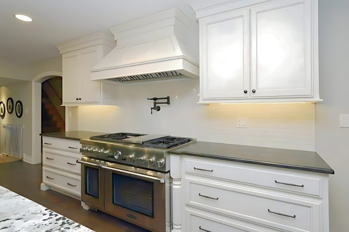 italian-inspired-kitchen-range