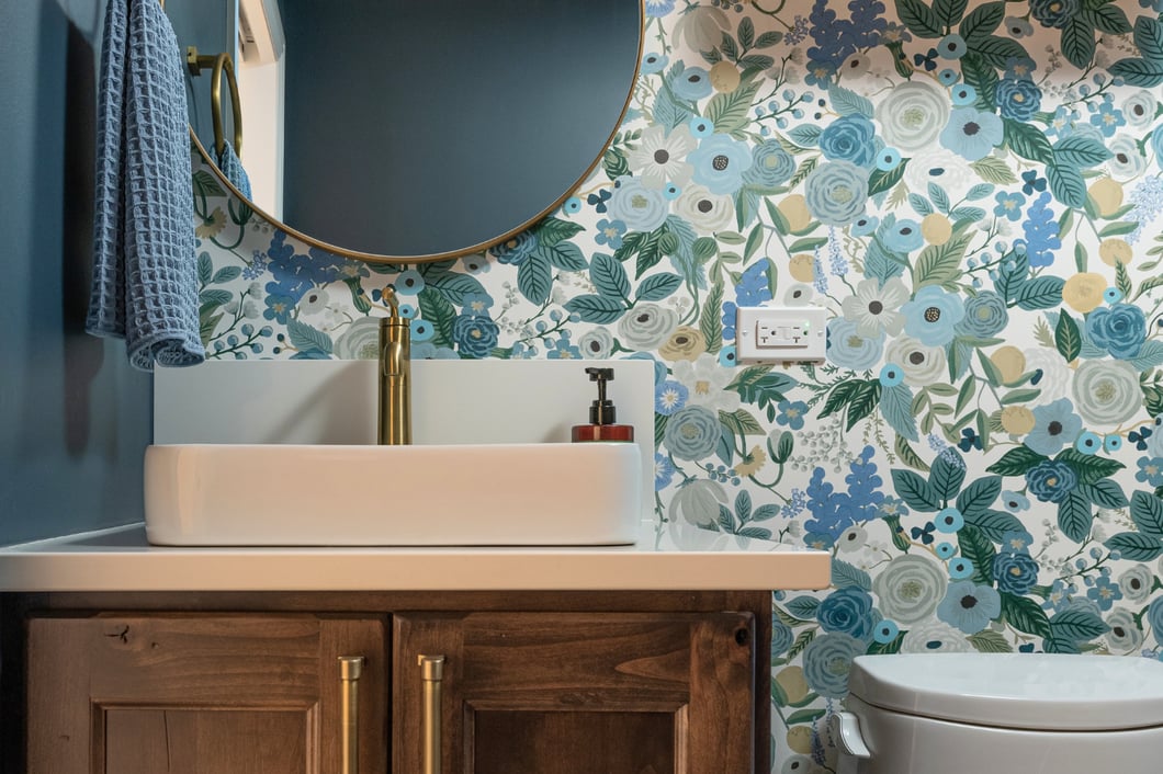 n-beverly-basement-powder-bath (5)