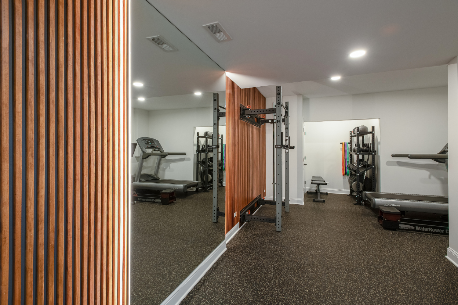 n-beverly-basement-renovation-gym-zone (5)