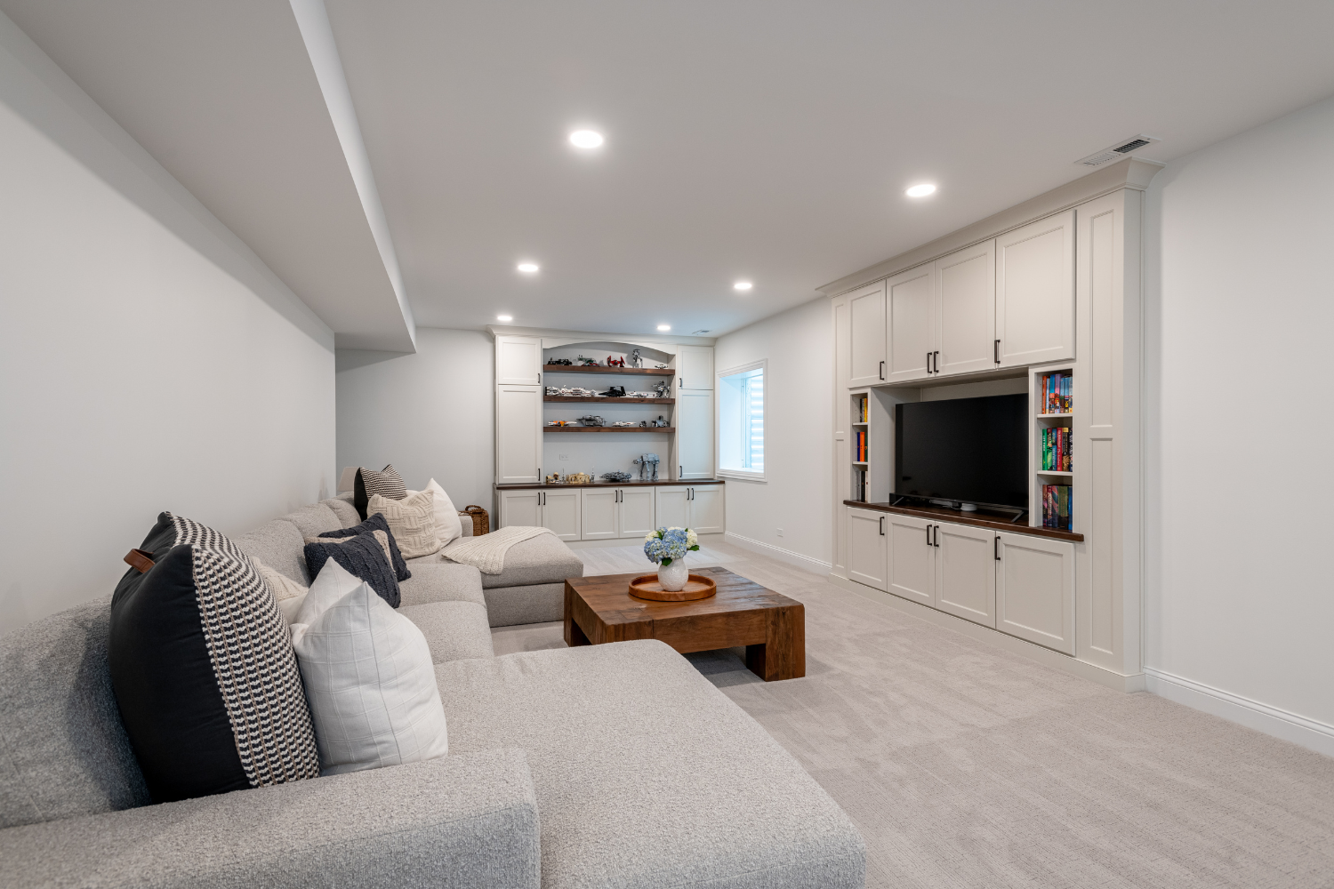 n-beverly-basement-renovation-media-zone (8)