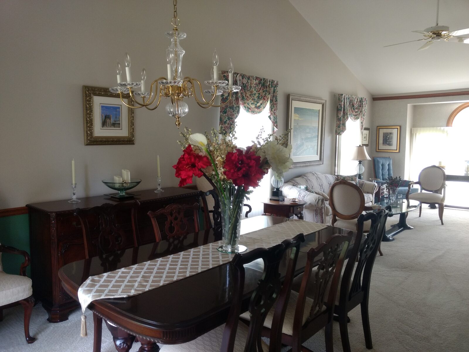 dining room table and living room in arlington heights