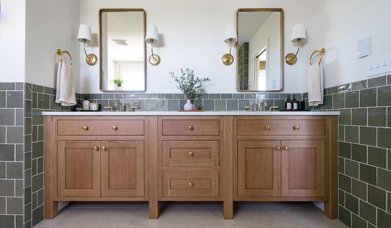 PAF-Crystal-Downs-luxury-primary-bathroom-remodel-featuared-image-
