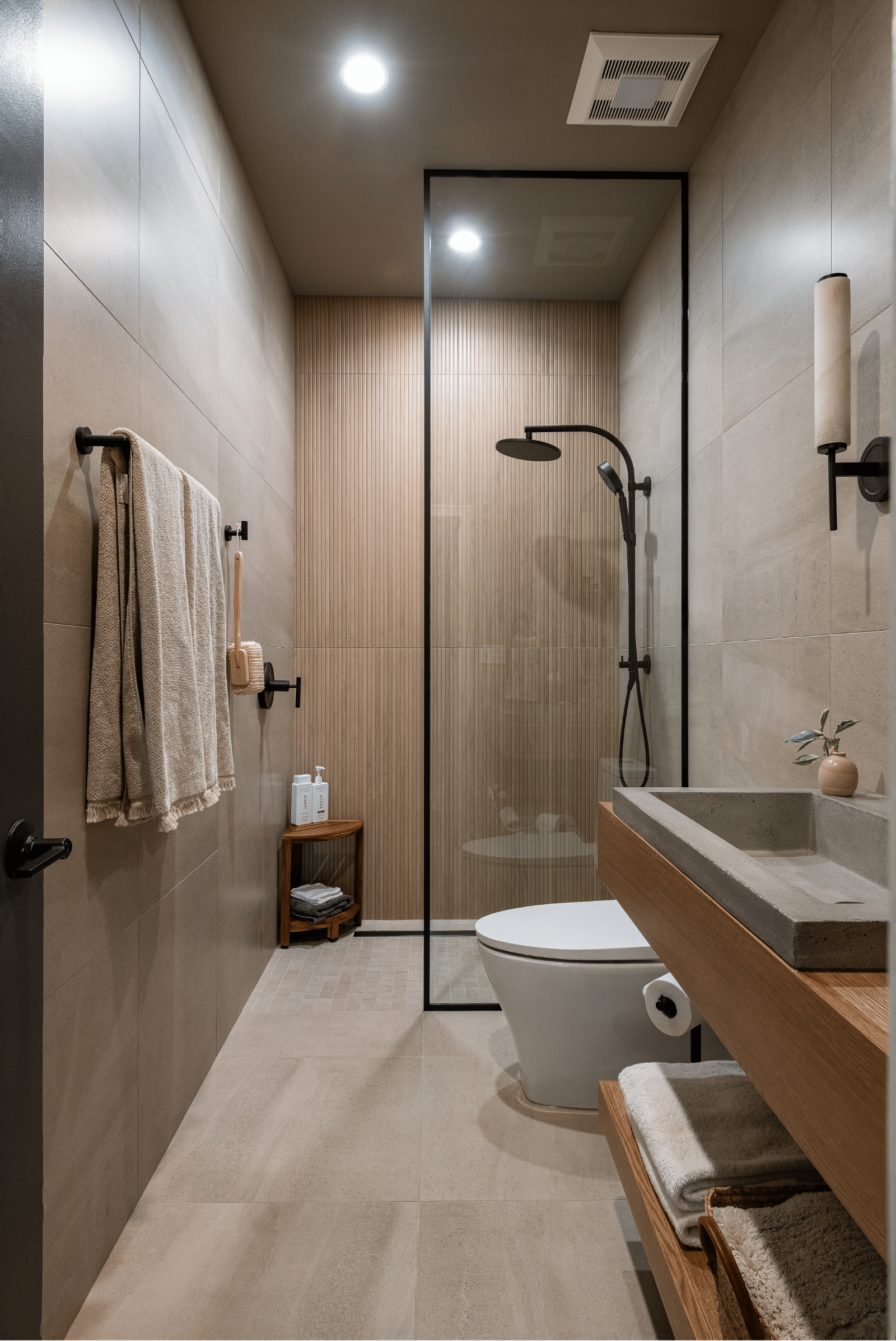 crystal-downs-first-floor-bath_zero threshold shower