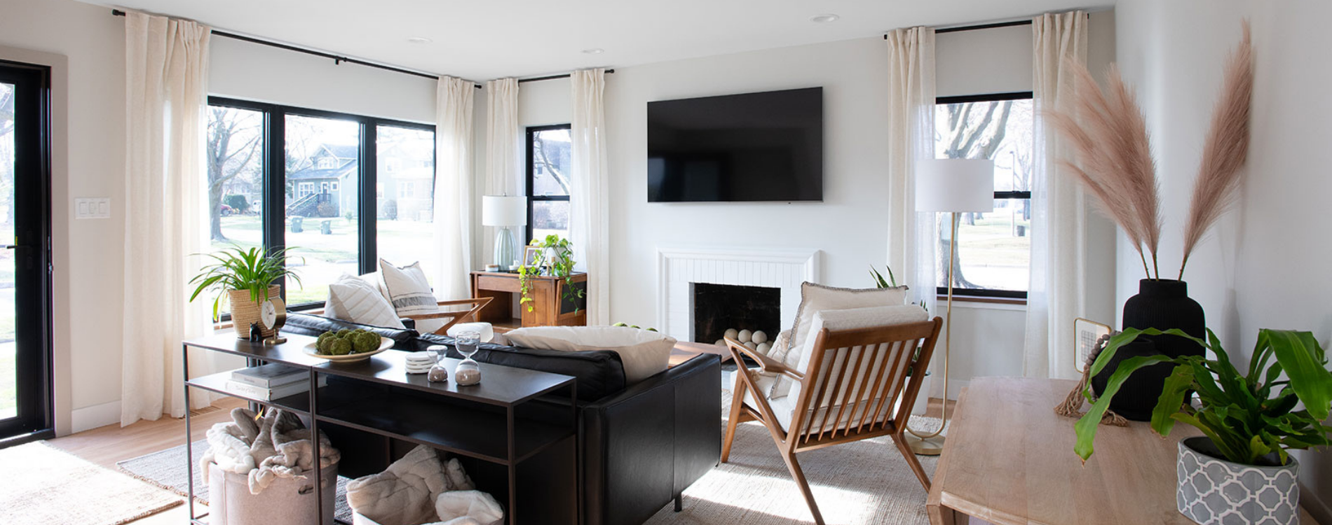 large banner images_2000x800px (1900 x 650 px)