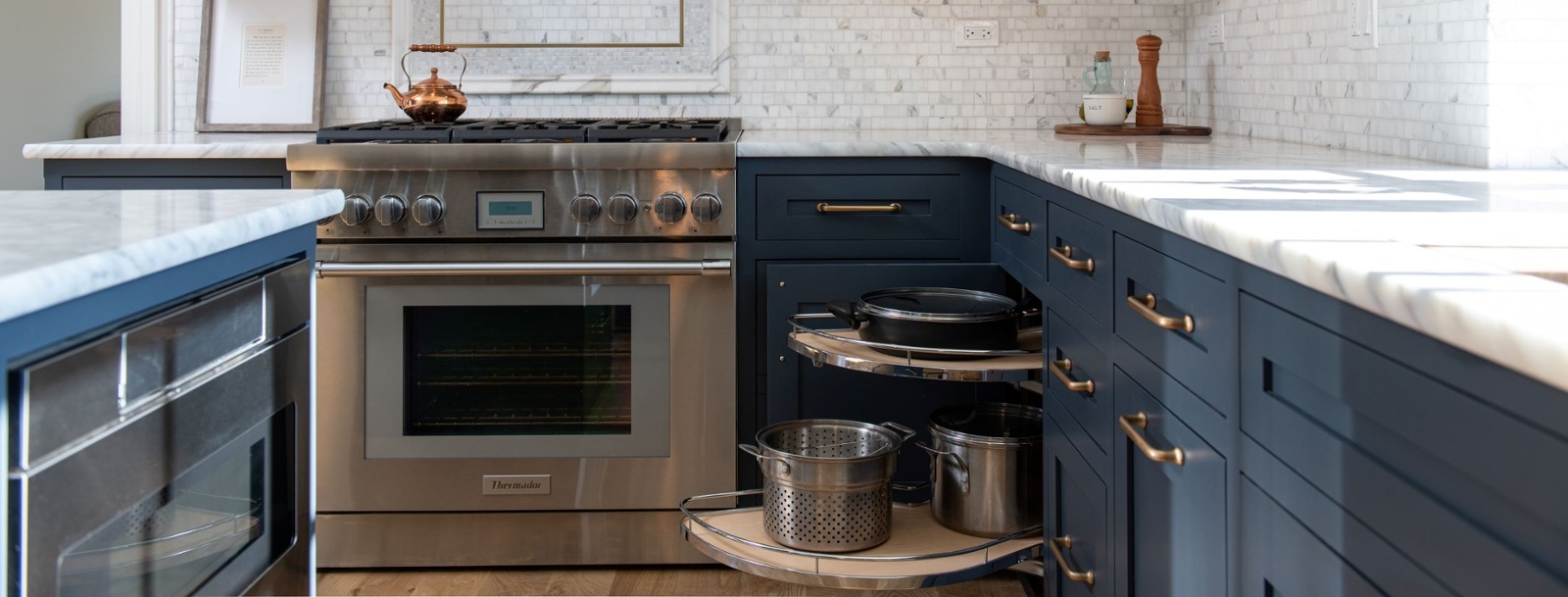 Kitchen-Cabinet-storage options out of lazy susan