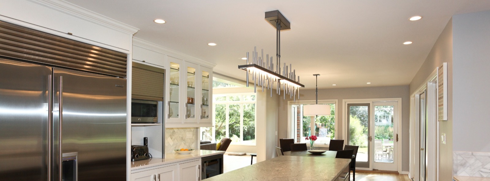 pendant icicle lighting above kitchen island