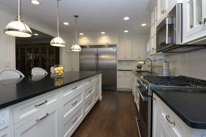 White Transitional Kitchen White Transitional Kitchen