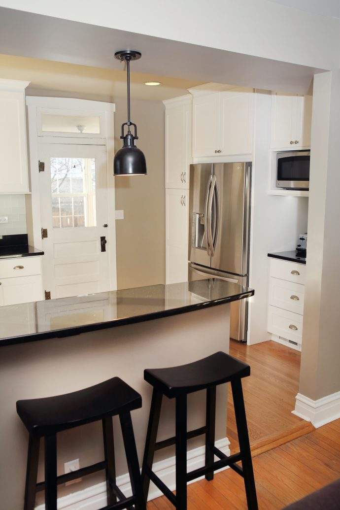 Arlington Heights Classic Black and White Kitchen