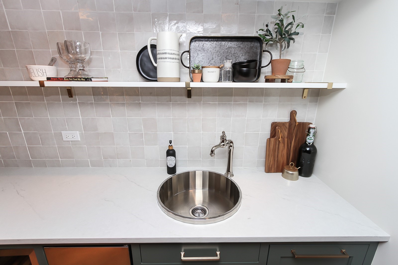 013_Wet Bar Sink