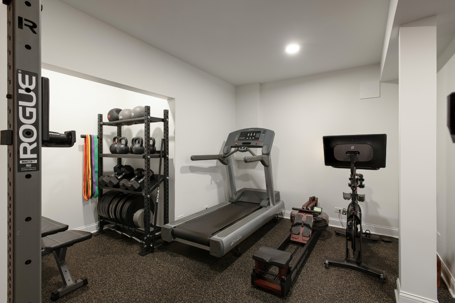 n-beverly-basement-renovation-gym-zone (3)