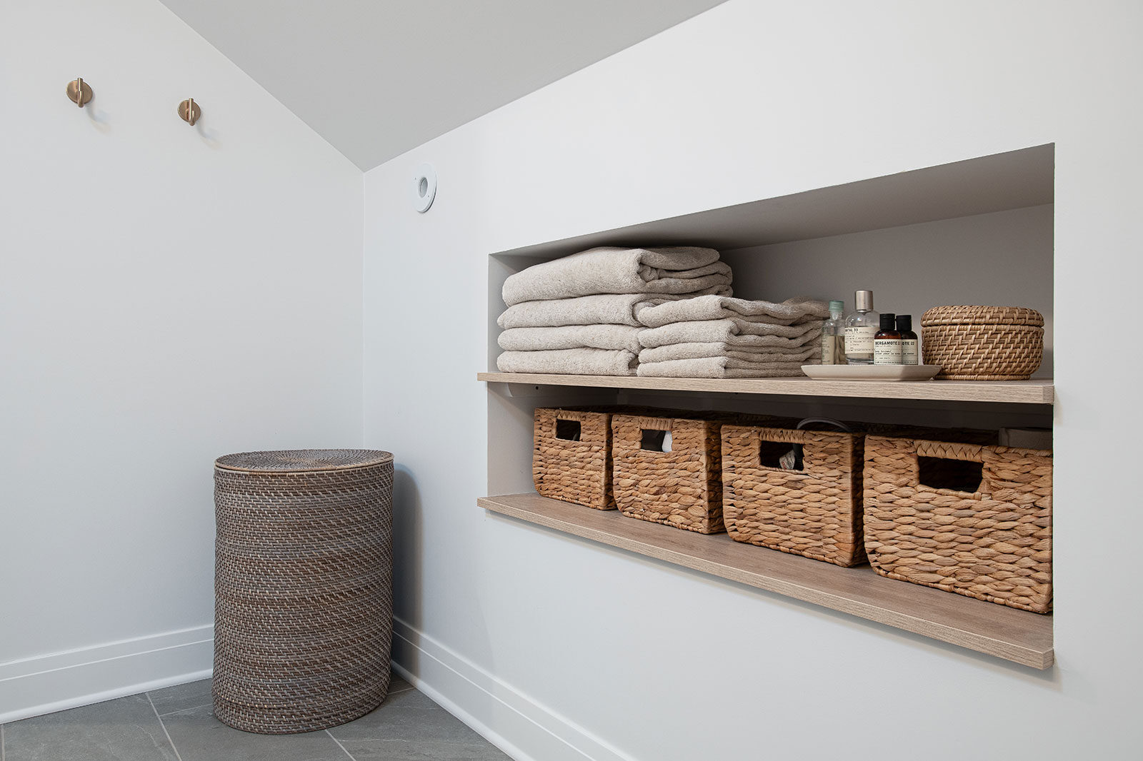 Modern Primary Bathroom Storage Ideas That Make the Most of Every Inch