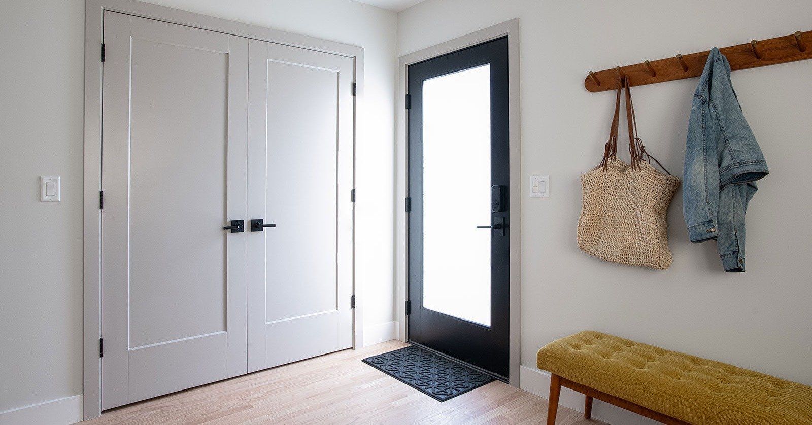Top Mudroom Addition Ideas for a Stylish and Functional Entryway